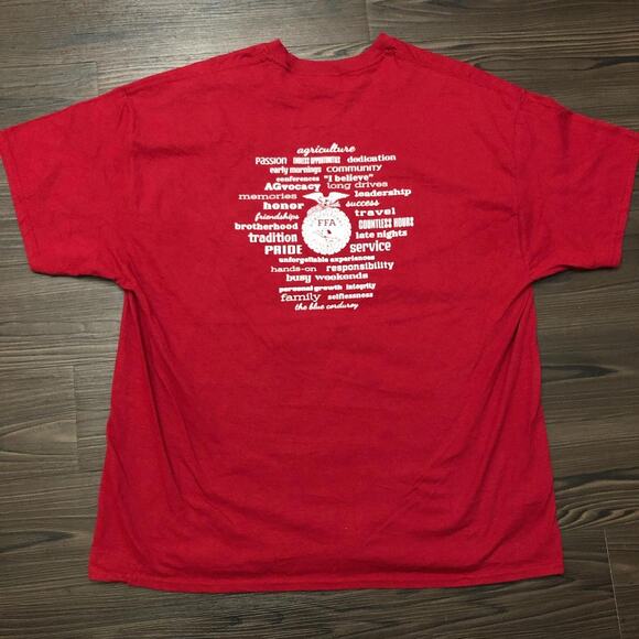 Burgundy Lone Tree FFA Graphic Tee - Picture 3 of 4